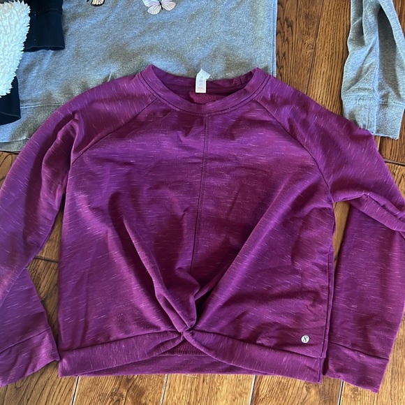 Bundle of 4 sweatshirts/hoodies size large 10/12 - Picture 4 of 4